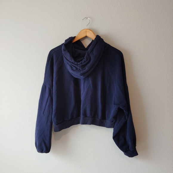 GAP Navy Blue Cropped Hoodie - Picture 2 of 4